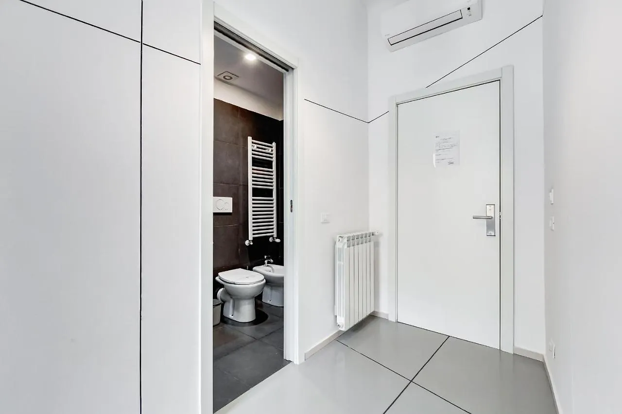 The Upper Suites Roma 3*,  Italia