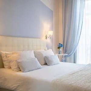 Sotto Le Stelle Ai Decumani Bed and breakfast Nápoles