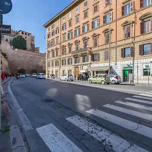 2* Pensión Manfredi House San Pietro