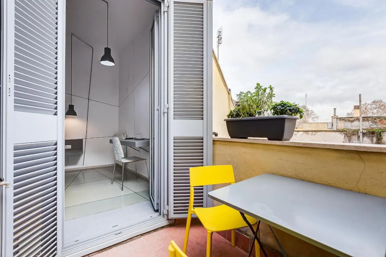 The Upper Suites Rome 3*,